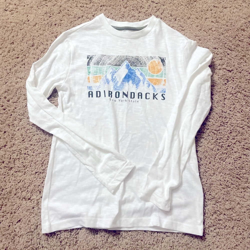 Boys long sleeve t- shirt size small